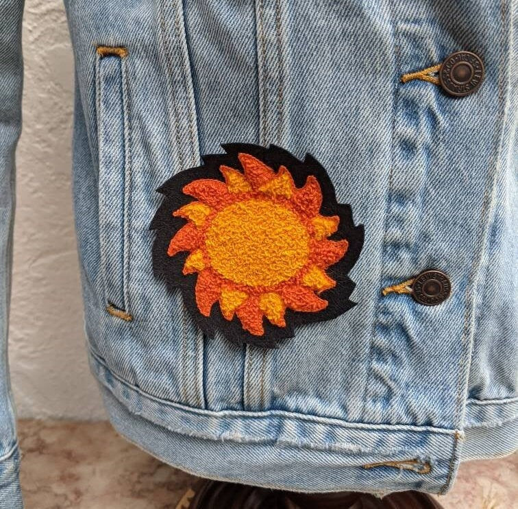 Small Sun Chenille Patch - Moss Stitch on Felt Backing