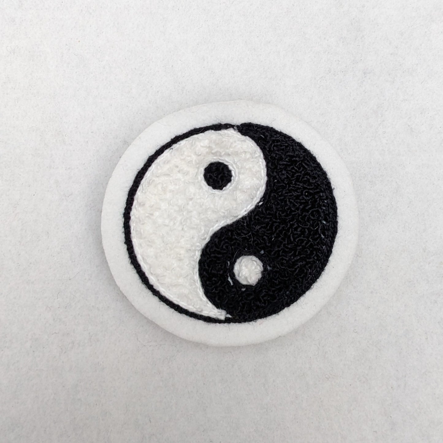 Chenille Yin Yang Patch - Sew On